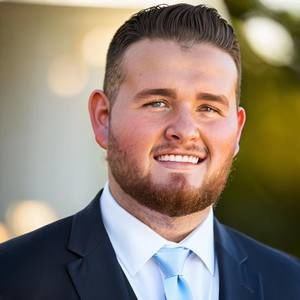 Meet your Posher, Logan